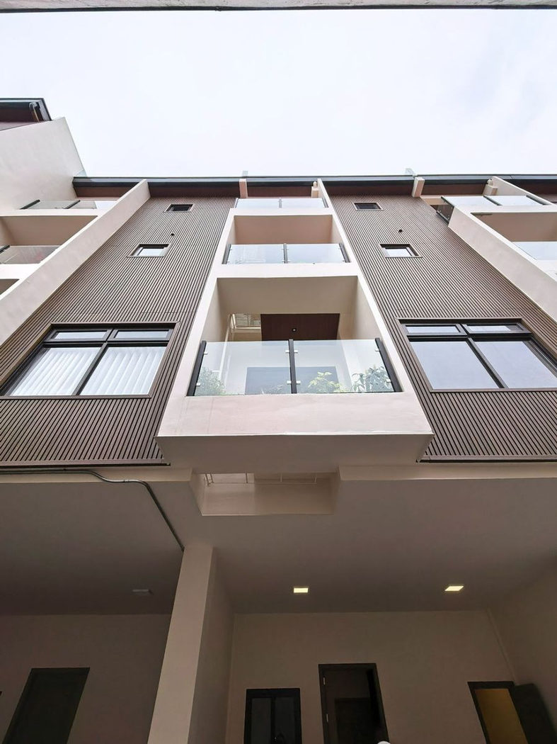 4-Bedroom End-Unit Townhouse for Sale in New Zañiga, Mandaluyong, Metro Manila – photo 5