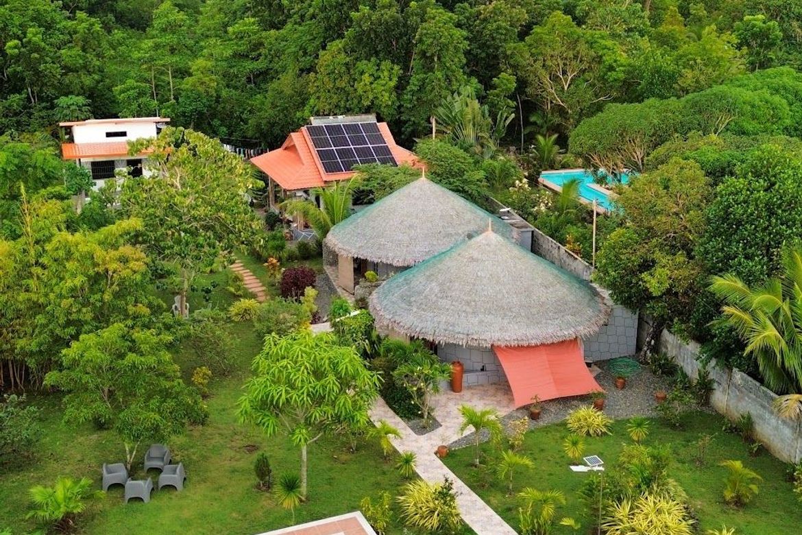 4 Bedroom Hotel / Resort for Sale in Lala-O, San Juan, Siquijor
