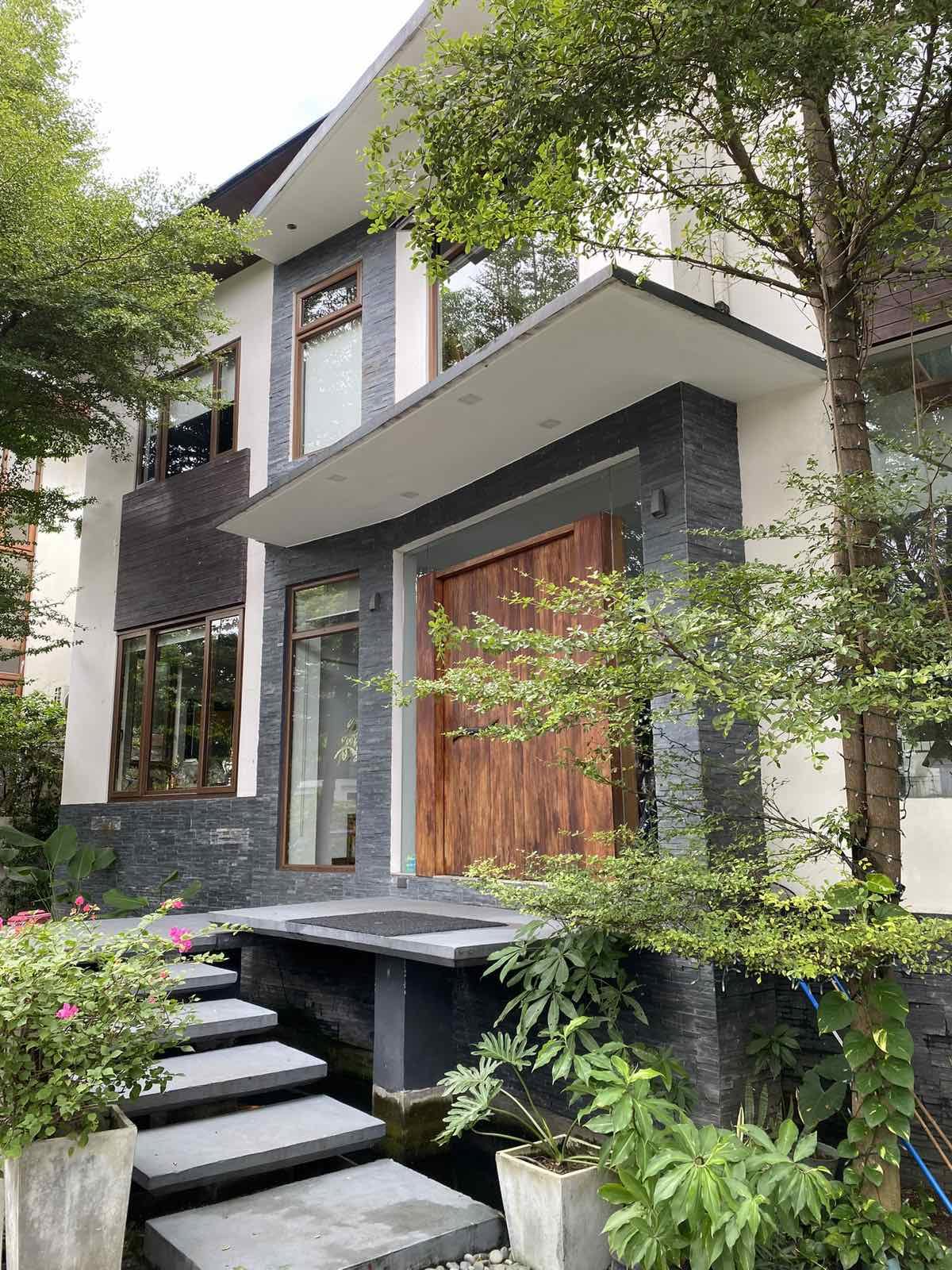 4-Bedroom House and Lot for Sale in Paseo De Magallanes, Makati City