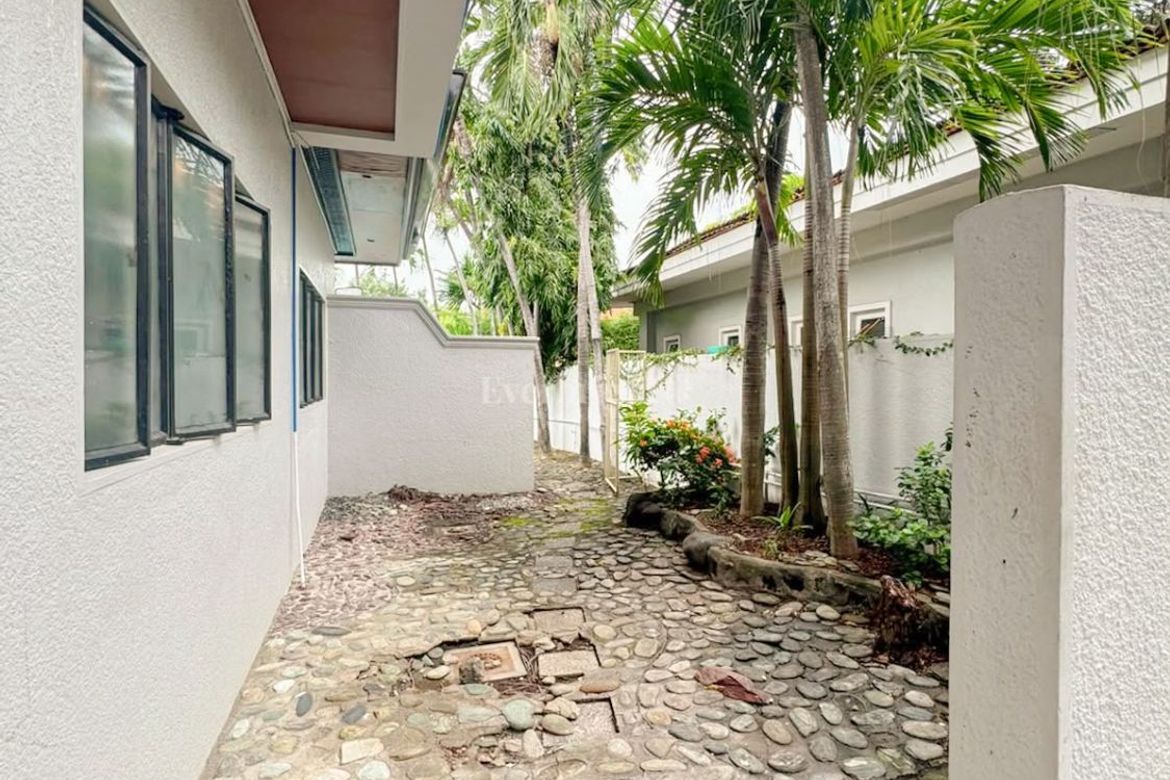 4 Bedroom House for Rent in Ayala Alabang Village, New Alabang Village, Muntinlupa, Metro Manila photo 5