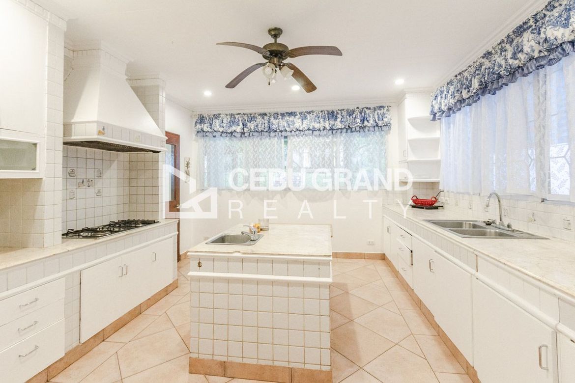 4 Bedroom House for Rent in Banilad, Cebu City, Cebu photo 2