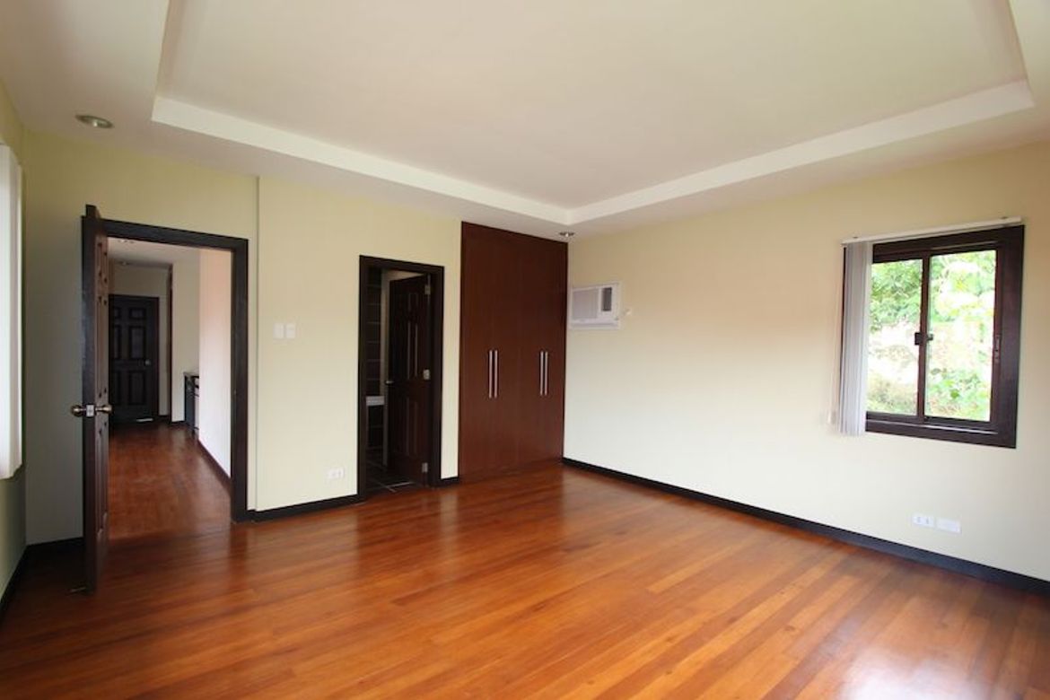 4 Bedroom House for Rent in Banilad, Cebu City, Cebu photo 6