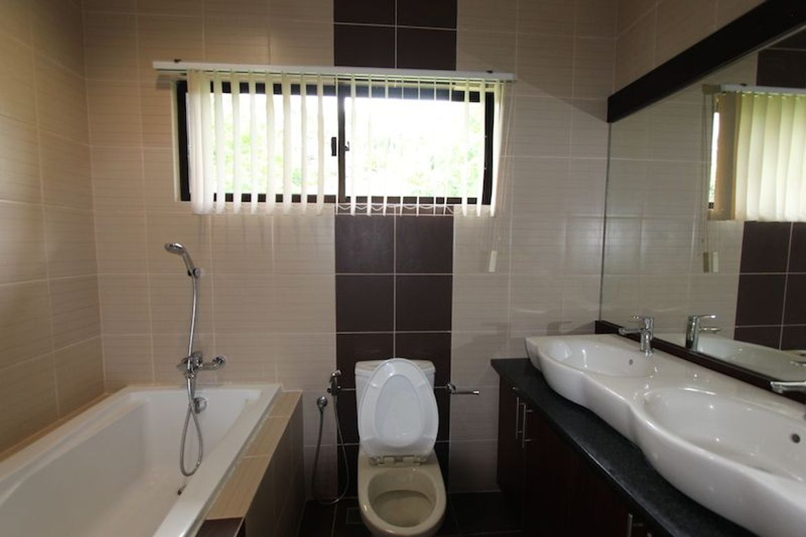 4 Bedroom House for Rent in Banilad, Cebu City, Cebu photo 7