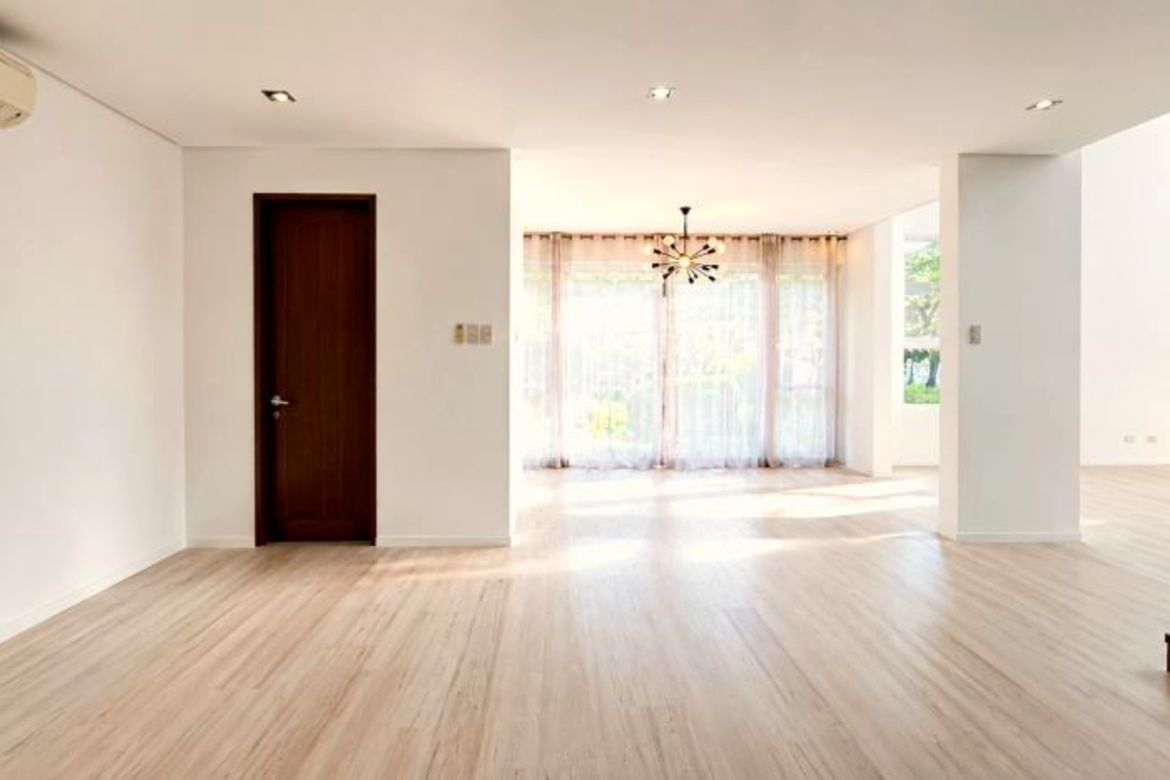 4 Bedroom House for Rent in BF Homes, Parañaque, Metro Manila photo 3