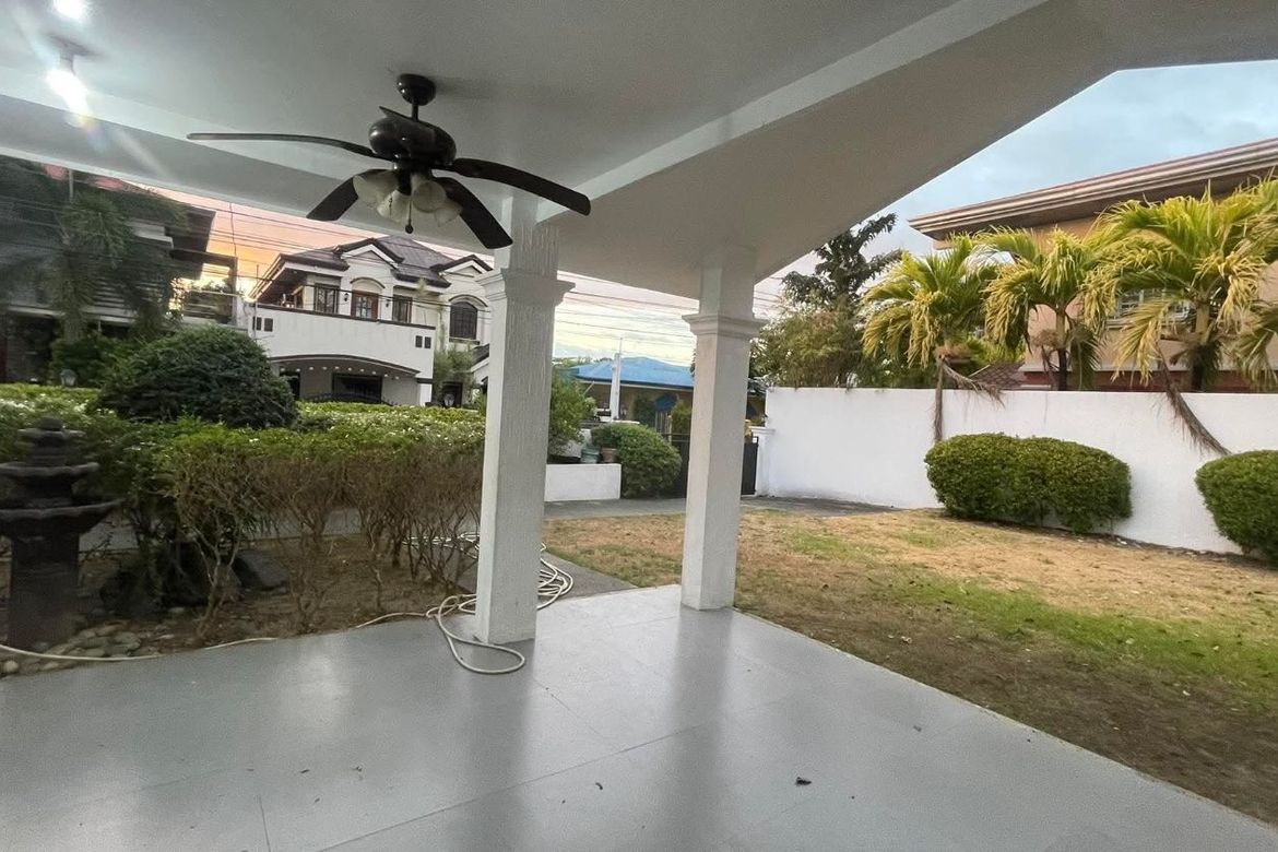 4 Bedroom House for Rent in BF Homes, Parañaque, Metro Manila photo 4