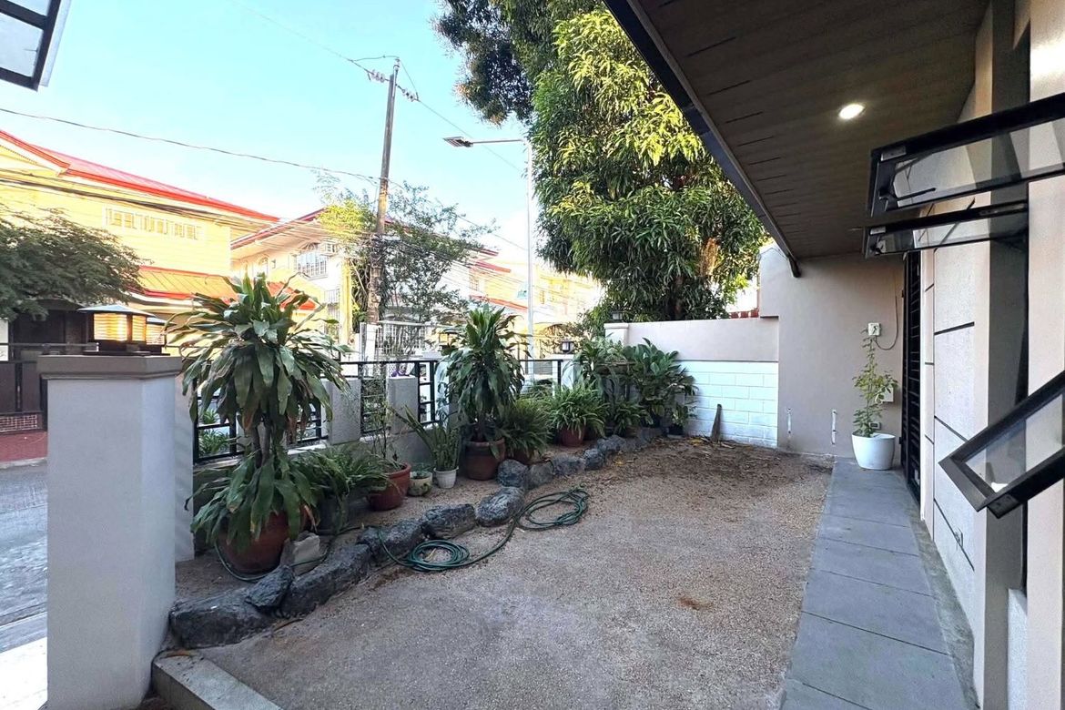 4 Bedroom House for Rent in BF Homes, Parañaque, Metro Manila photo 3