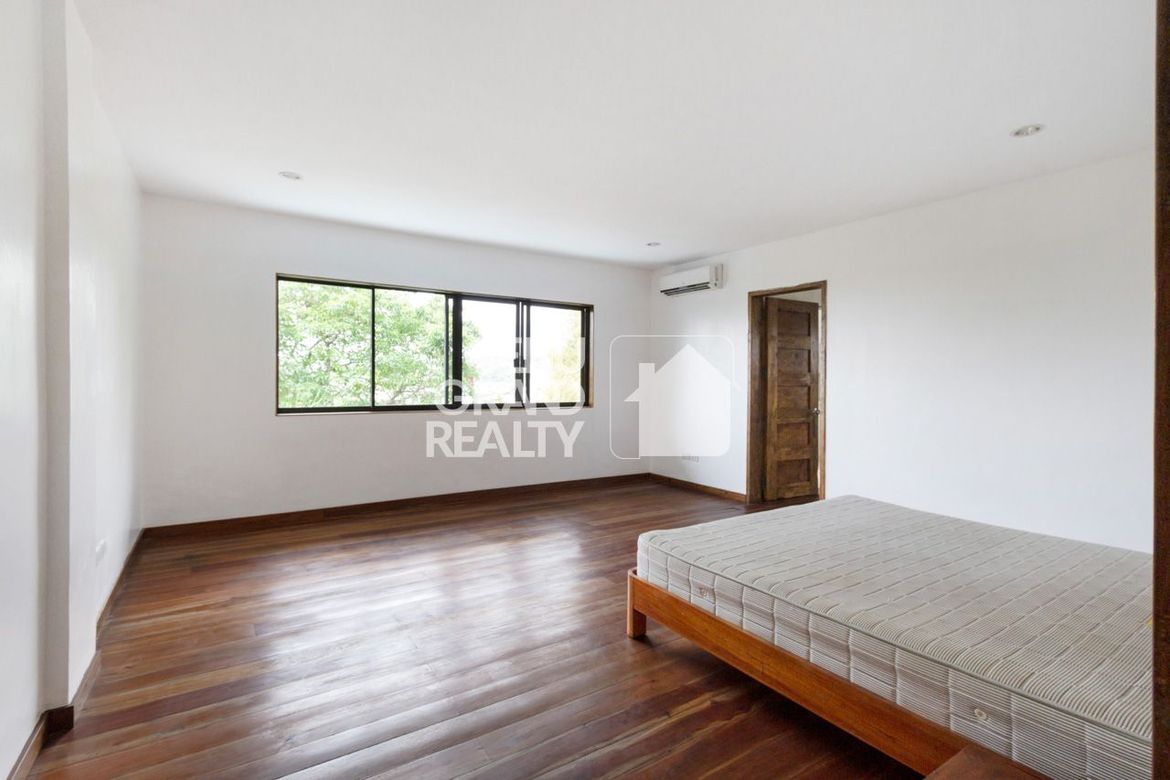 4 Bedroom House for Rent in Cabancalan, Mandaue, Cebu photo 4