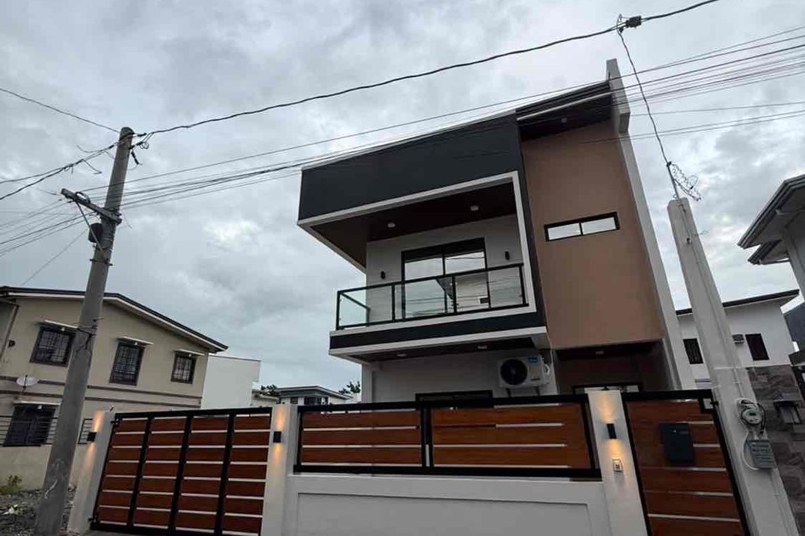 4 Bedroom House for Rent in Canlalay, Biñan, Laguna photo 3