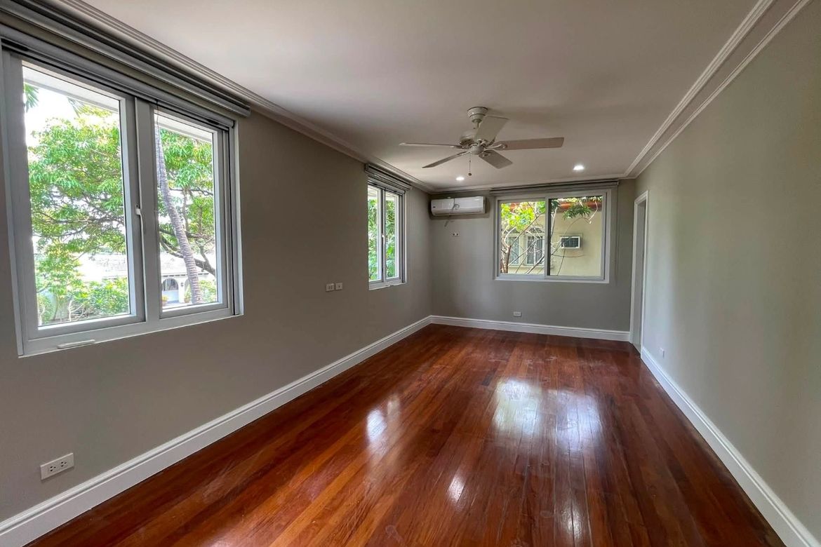4 Bedroom House for Rent in Dasmariñas North, Makati, Metro Manila near MRT-3 Ayala photo 8