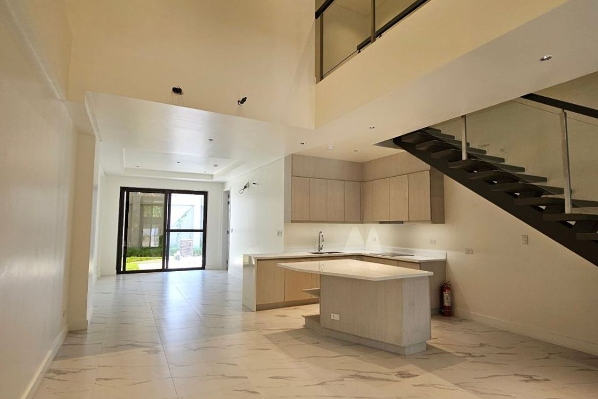 4 Bedroom House for Rent in Hulo, Mandaluyong, Metro Manila photo 2
