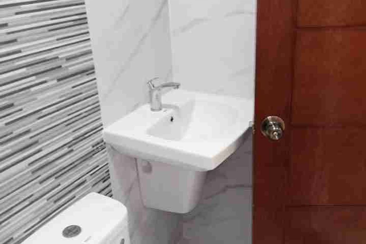 4 Bedroom House for Rent in Loma, Biñan, Laguna photo 3