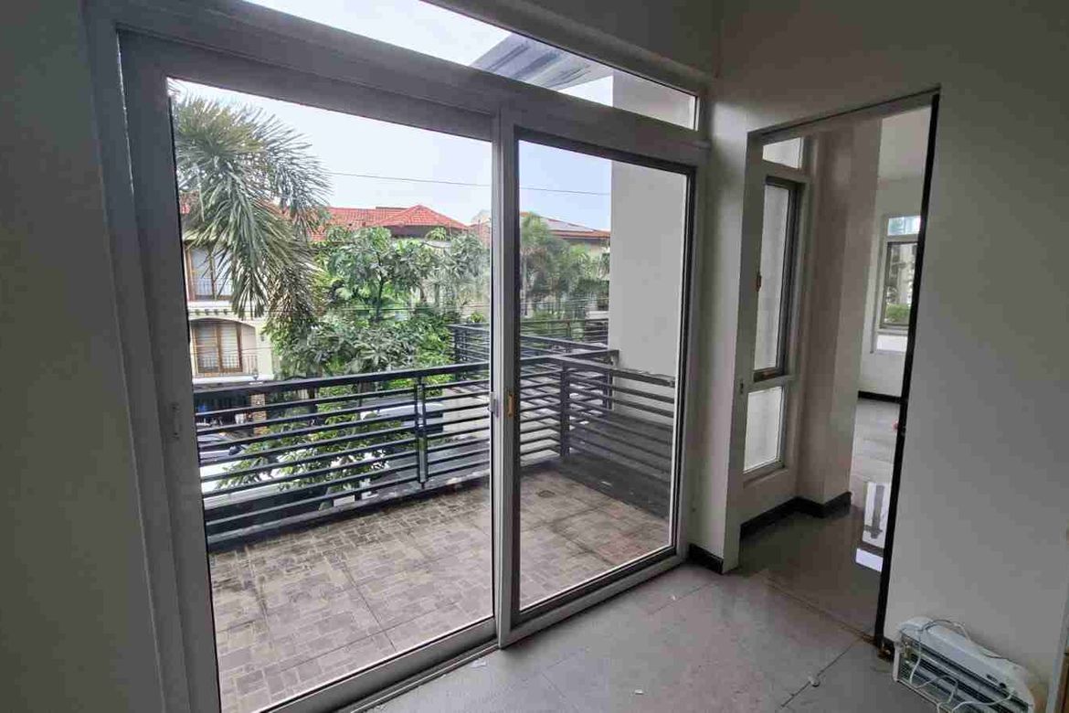 4 Bedroom House for Rent in Mabini-J. Rizal, Mandaluyong, Metro Manila photo 4