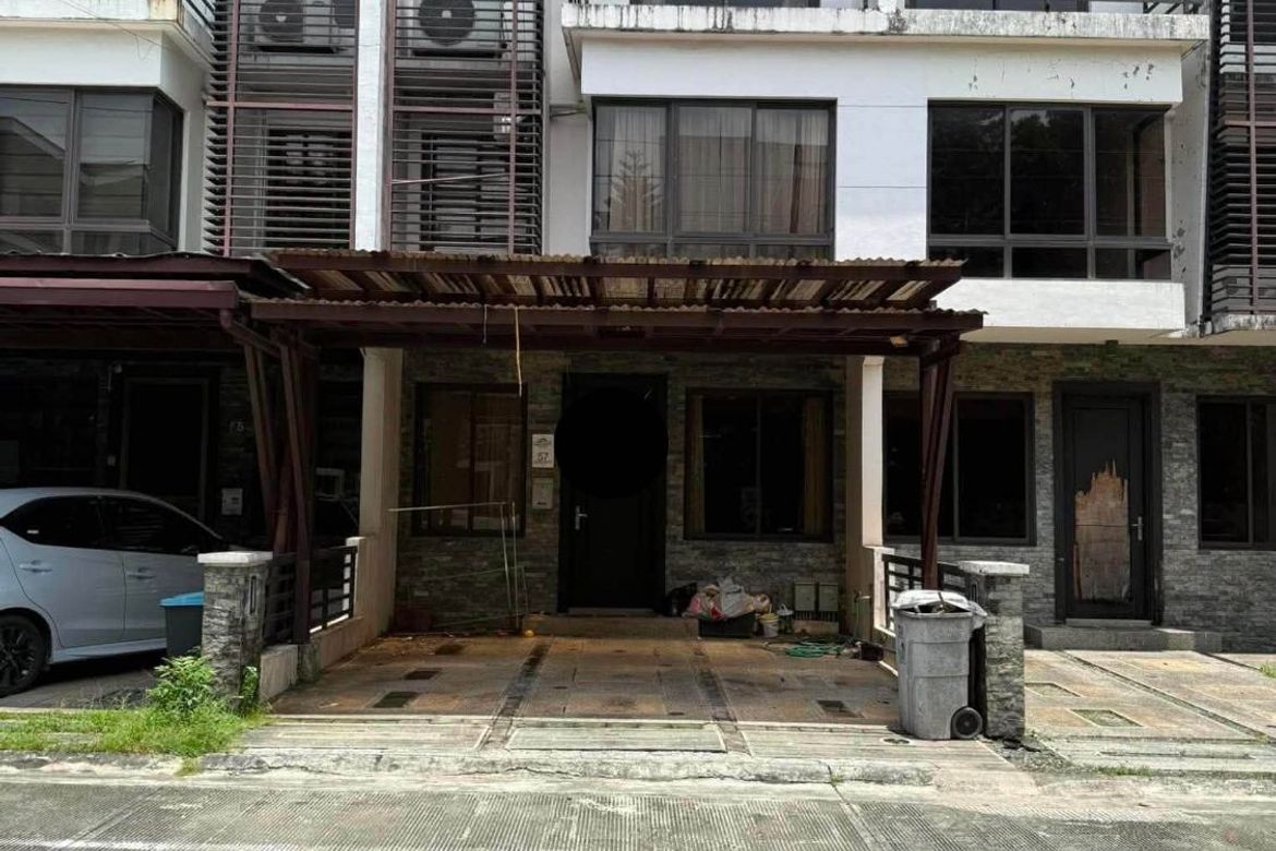 4 Bedroom House for Rent in Mahogany Place 3, Bagong Tanyag, Taguig, Metro Manila