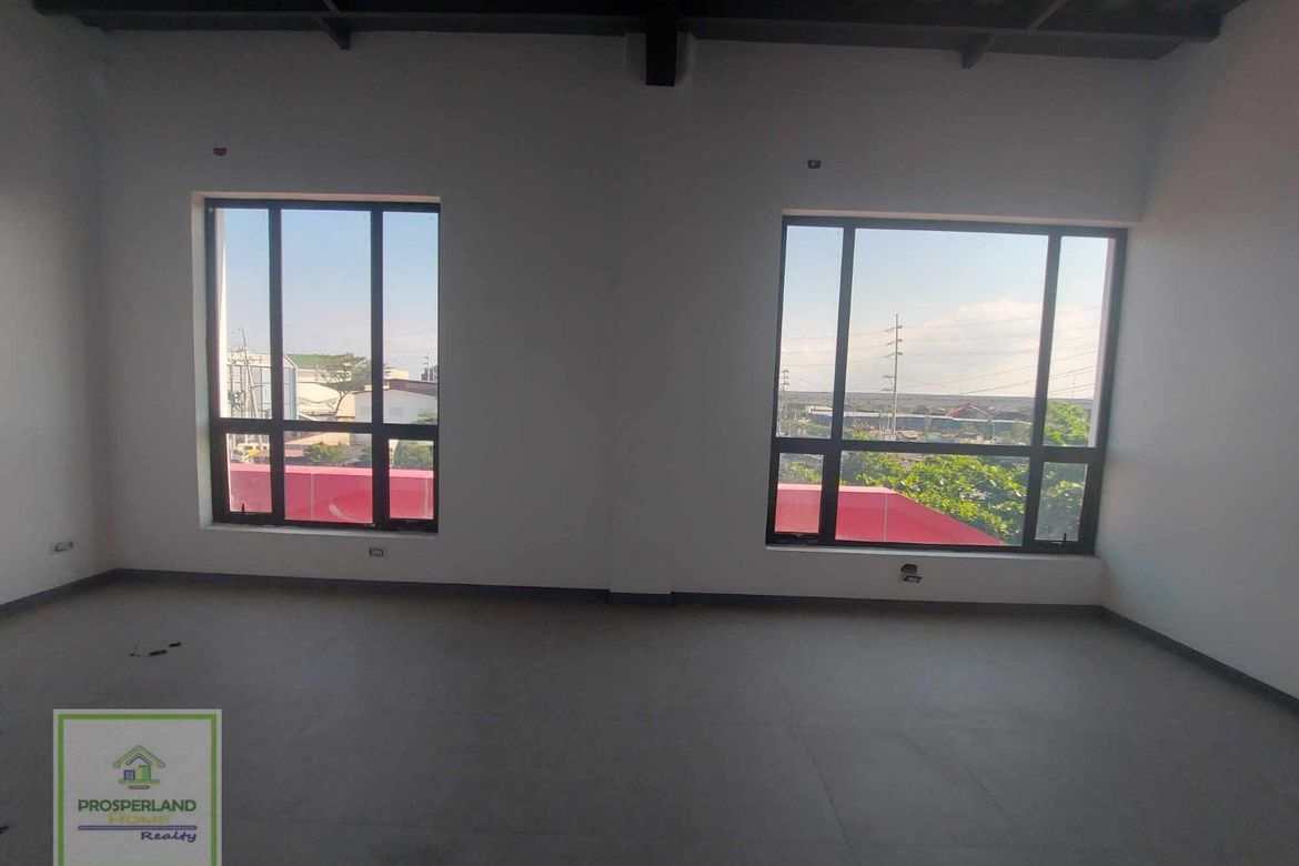 4 Bedroom House for Rent in Malabag, Silang, Cavite photo 6