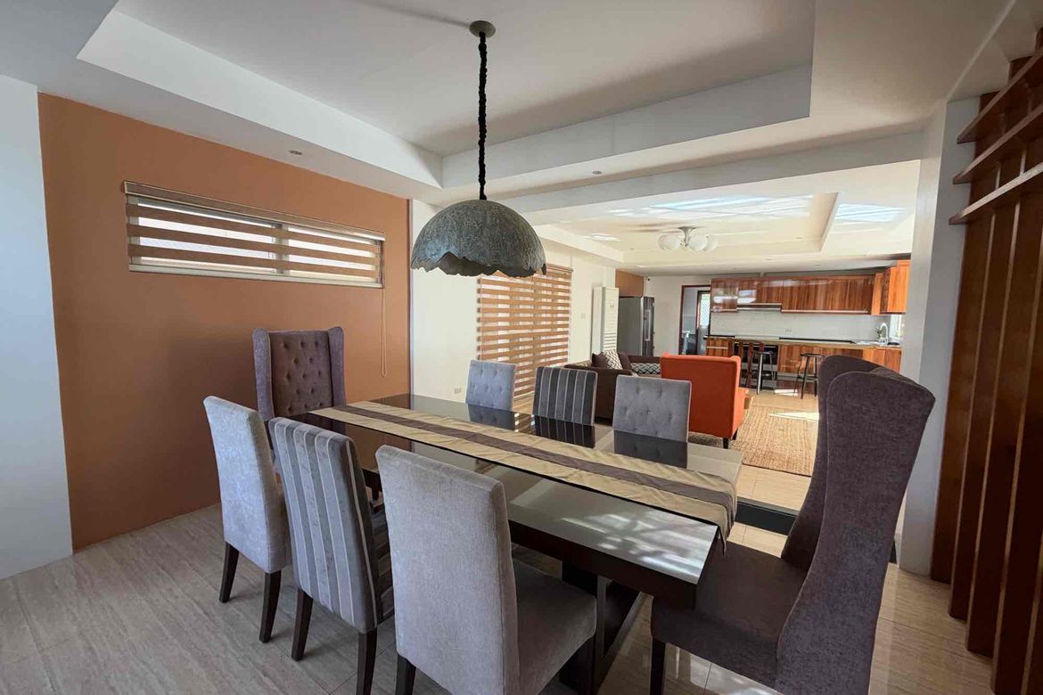 4 Bedroom House for Rent in Malabanias, Angeles, Pampanga photo 3