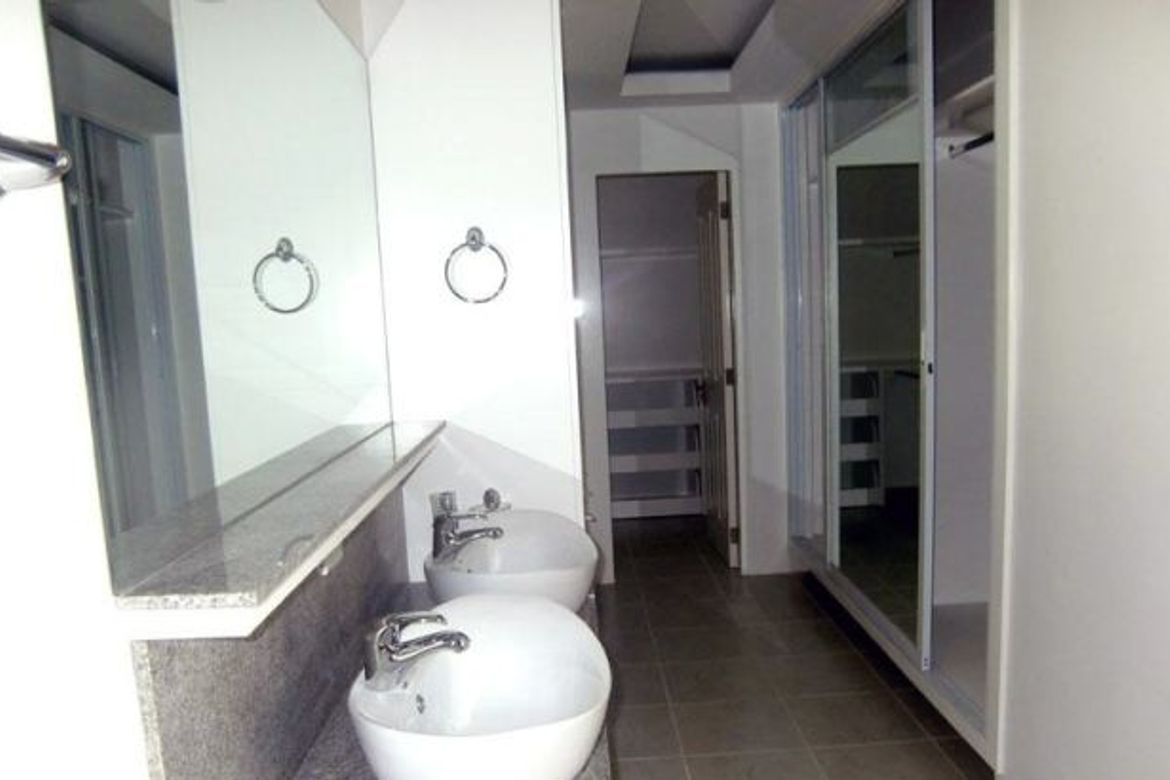 4 Bedroom House for Rent in McKinley Hill Village, McKinley Hill, Taguig, Metro Manila photo 5