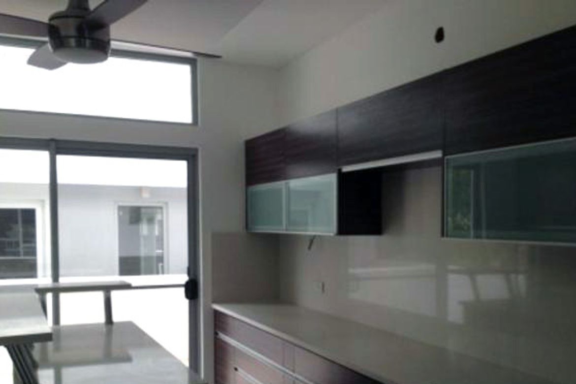 4 Bedroom House for Rent in McKinley Hill Village, McKinley Hill, Taguig, Metro Manila photo 3