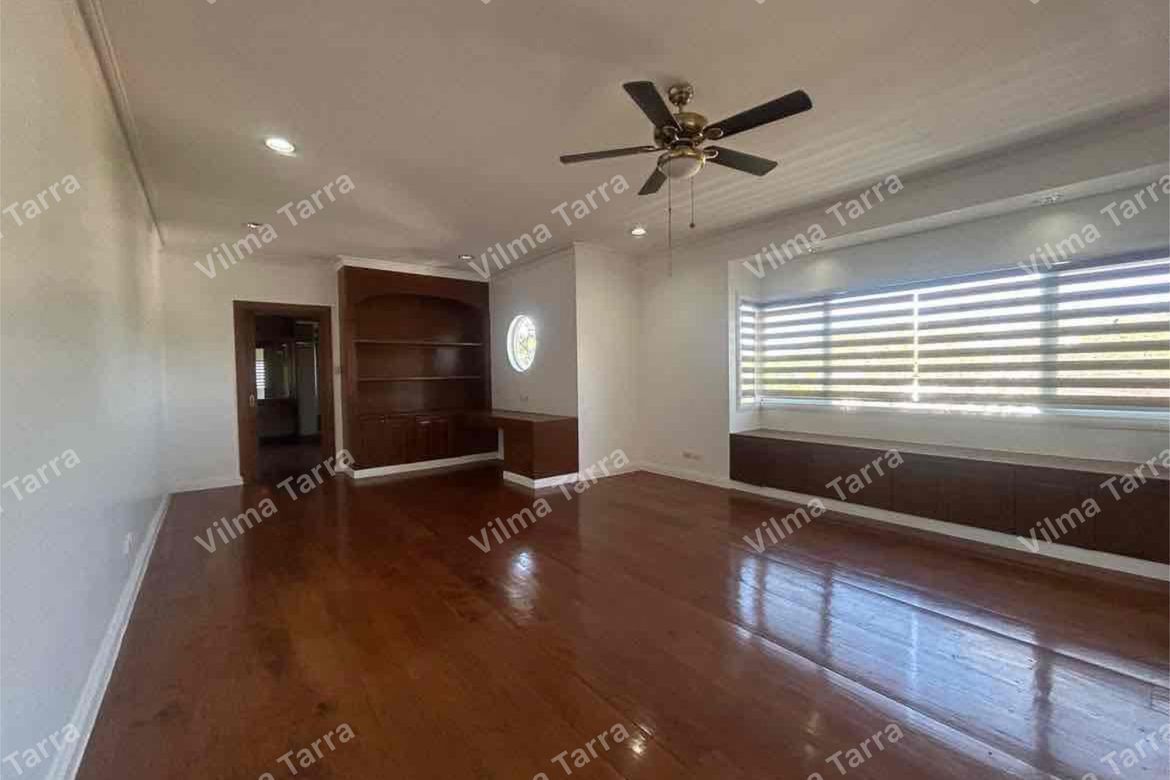 4 Bedroom House for Rent in Molino VII, Bacoor, Cavite photo 5