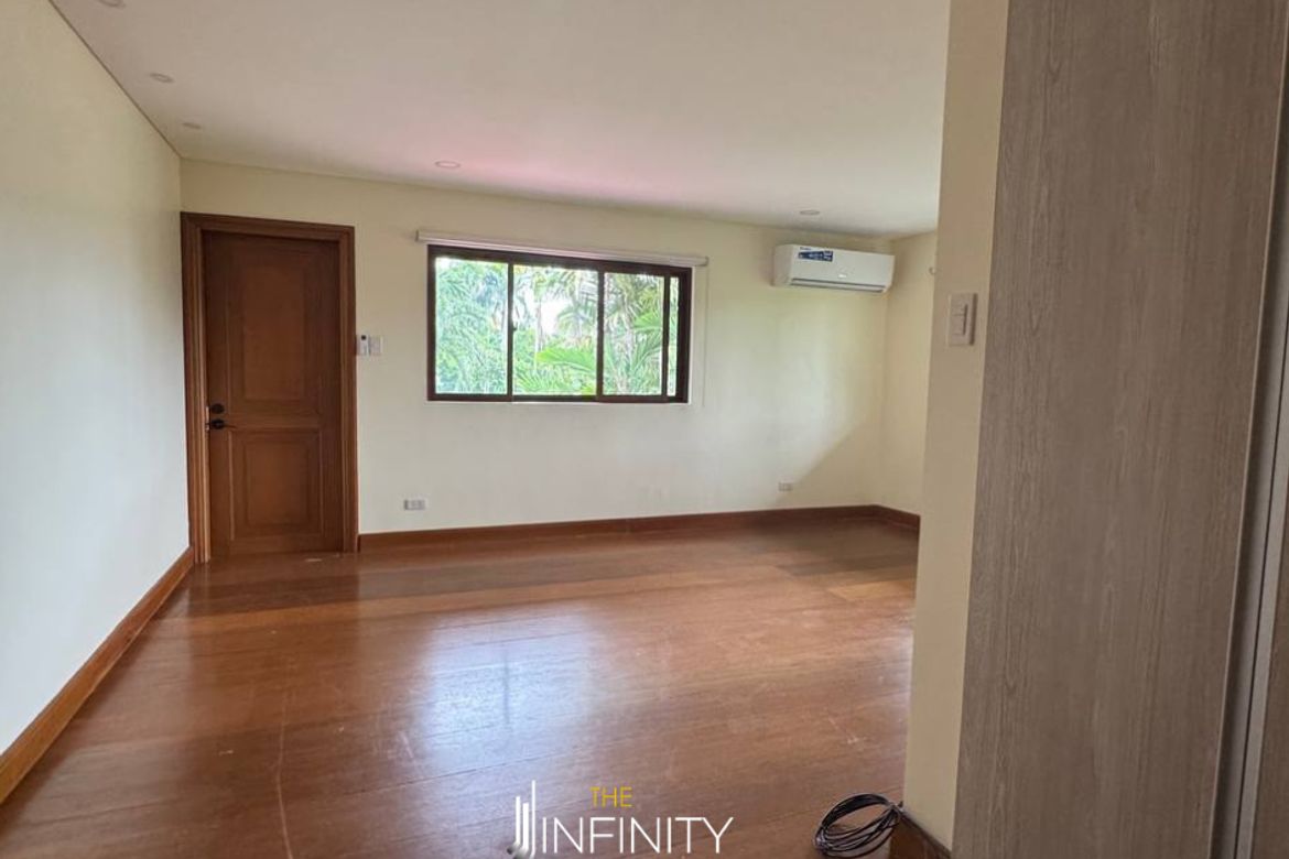 4 Bedroom House for Rent in New Alabang Village, Muntinlupa, Metro Manila photo 8