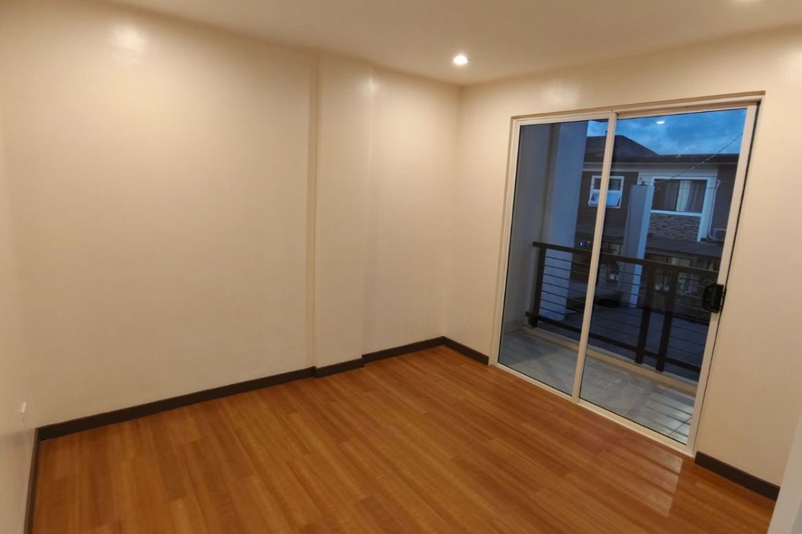 4 Bedroom House for Rent in Pansol, Quezon City, Metro Manila photo 8