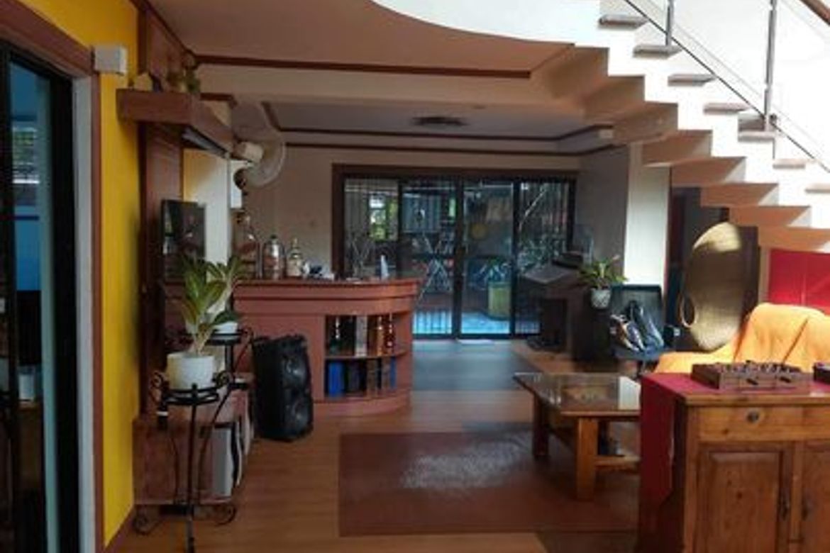 4 Bedroom House for Rent in San Miguel, Pasig, Metro Manila photo 2