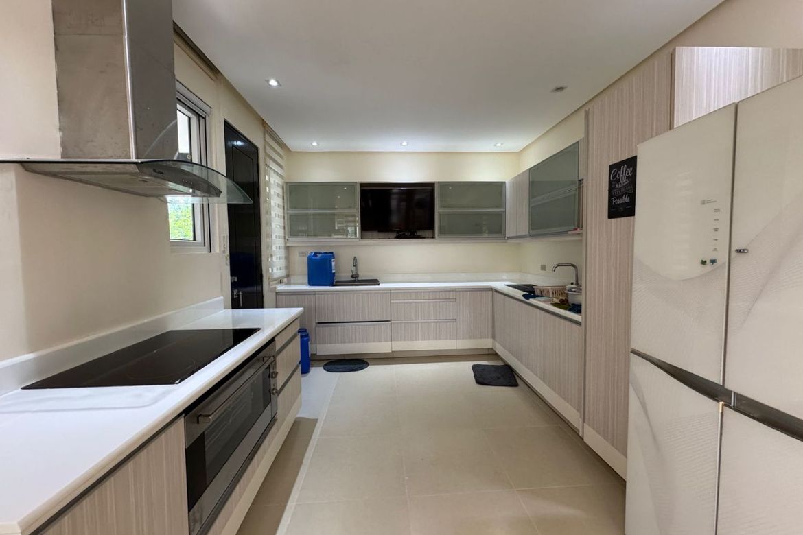 4 Bedroom House for Rent in Santa Clara Norte, Pila, Laguna photo 5