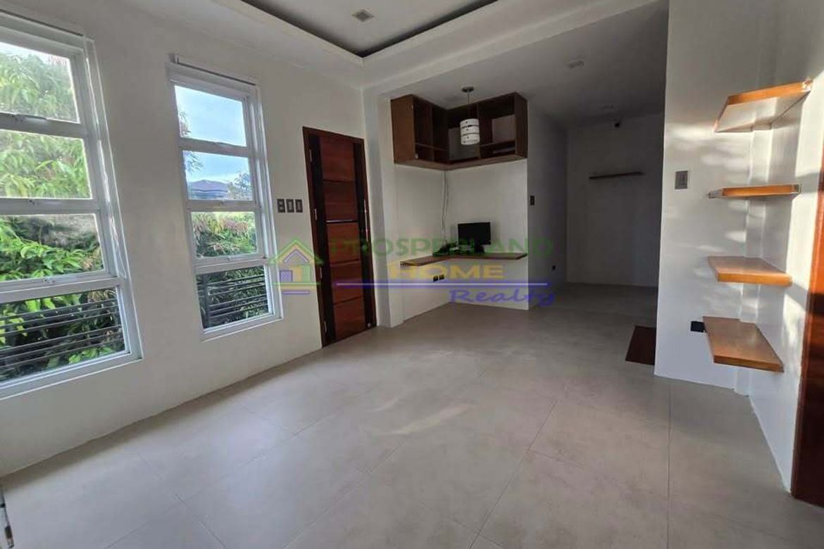 4 Bedroom House for Rent in Santa Rosa, Laguna photo 5