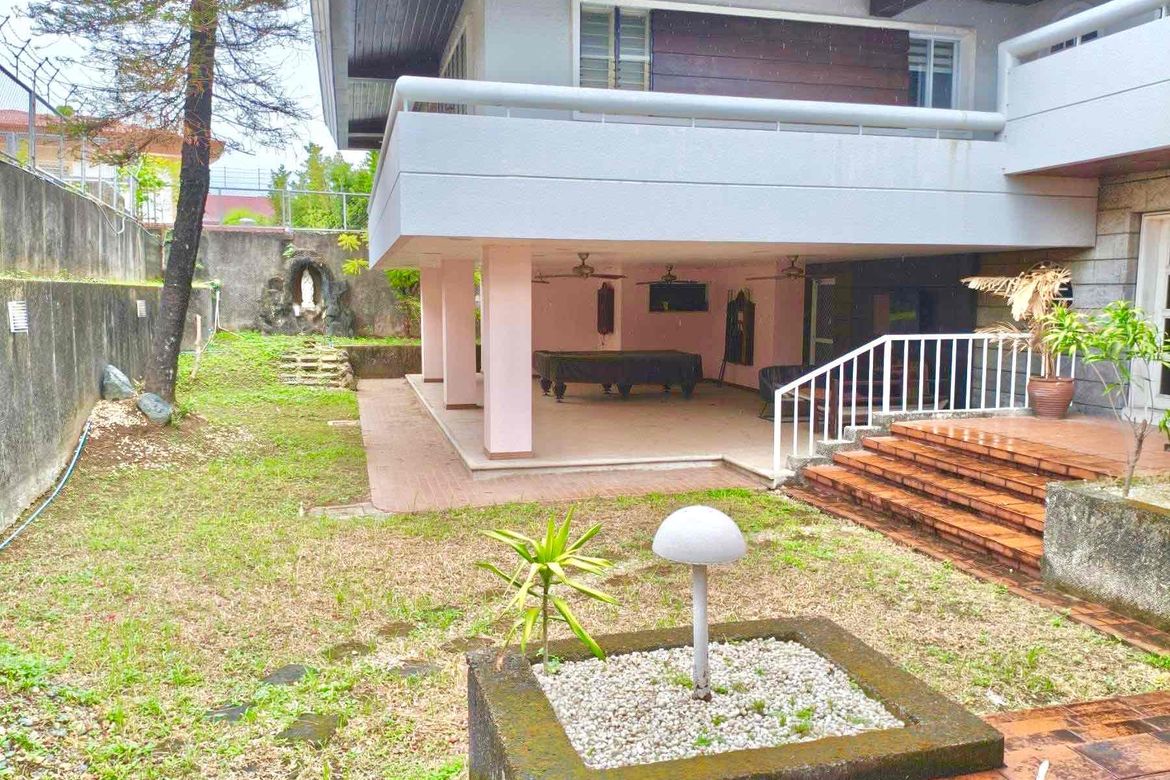 4 Bedroom House for Rent in Wack-Wack Greenhills, Mandaluyong, Metro Manila near MRT-3 Santolan photo 3