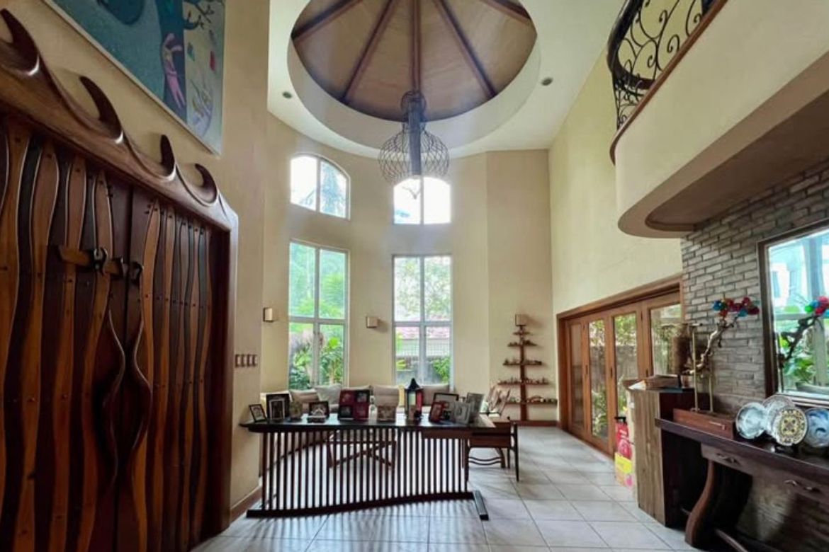 4 Bedroom House for Sale in Addition Hills, San Juan, Metro Manila – photo 2
