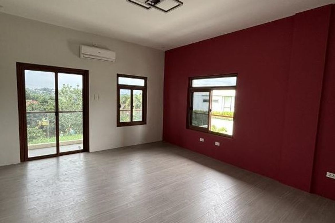 4 Bedroom House for Sale in Alabang, Muntinlupa, Metro Manila – photo 3