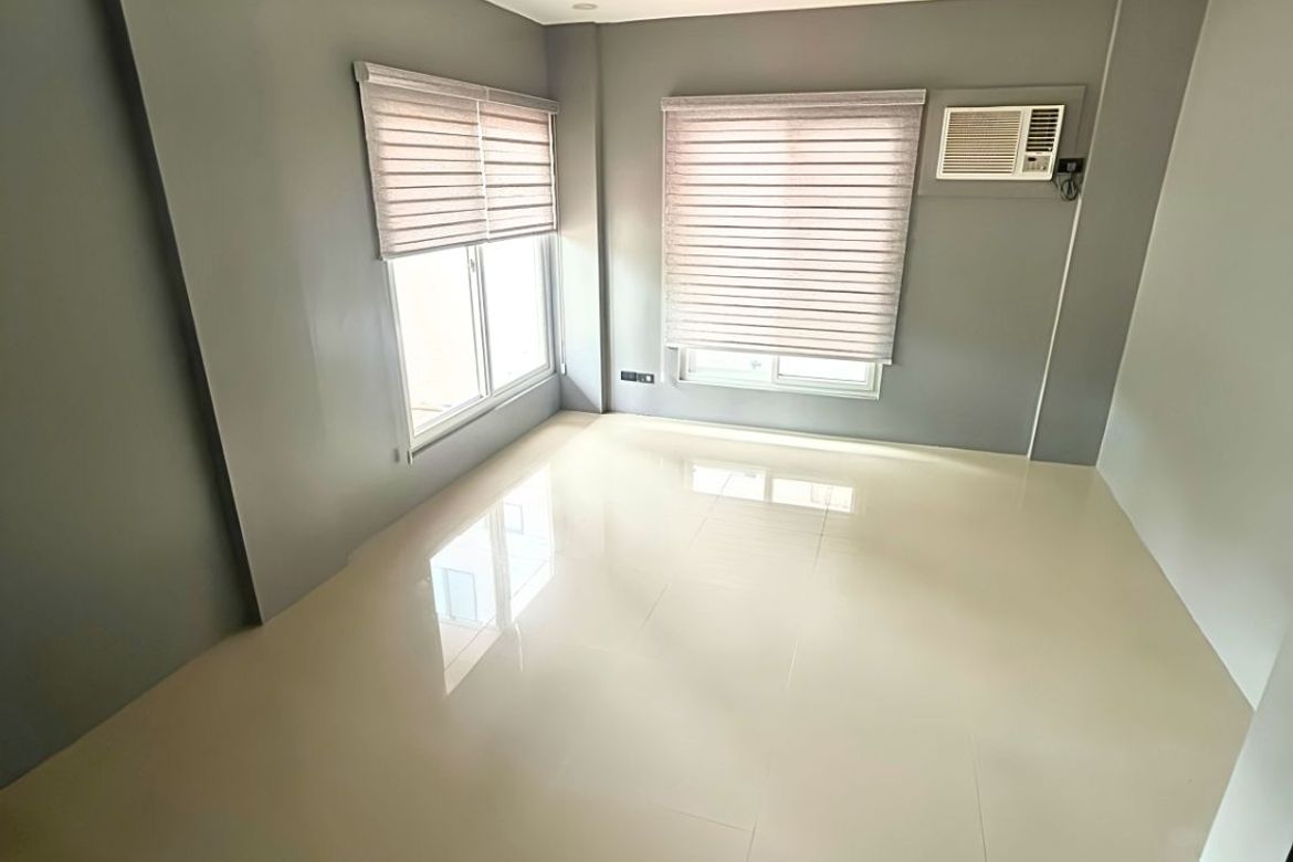 4 Bedroom House for Sale in Alabang, Muntinlupa, Metro Manila – photo 3