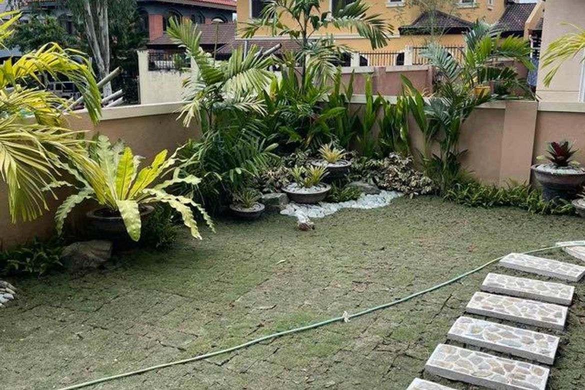 4 Bedroom House for Sale in Almanza Dos, Las Piñas, Metro Manila – photo 2