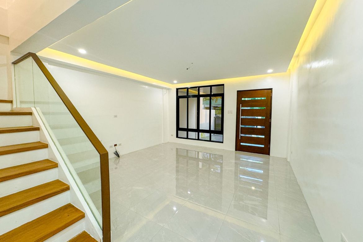 4 Bedroom House for Sale in Almanza Dos, Las Piñas, Metro Manila – photo 6