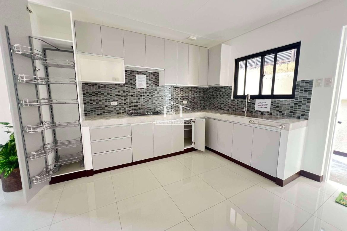 4 Bedroom House for Sale in Anabu I-D, Imus, Cavite – photo 3