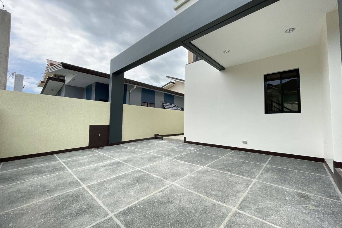 4 Bedroom House for Sale in Anabu I-D, Imus, Cavite – photo 6