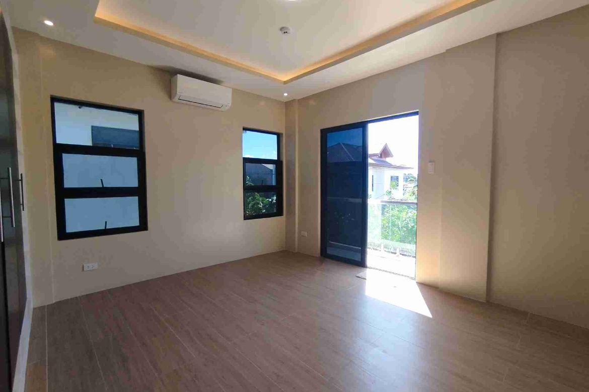 4 Bedroom House for Sale in Anabu II-C, Imus, Cavite – photo 7