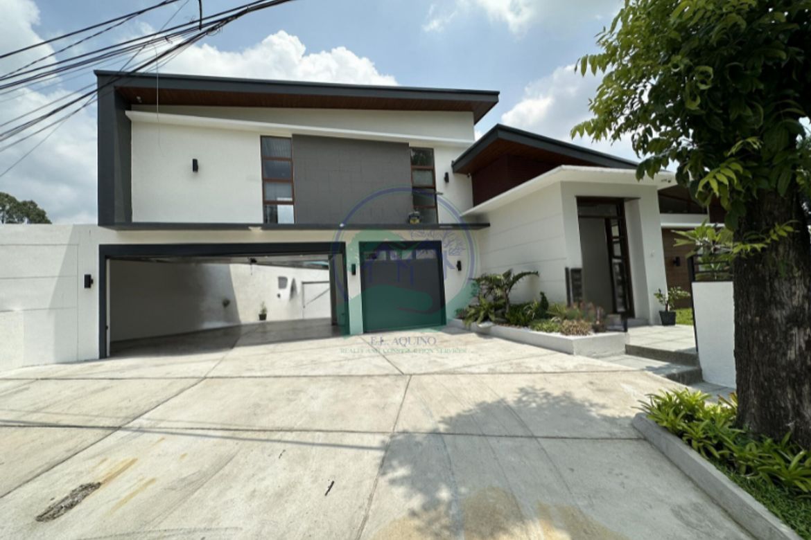 4 Bedroom House for Sale in Angeles, Pampanga