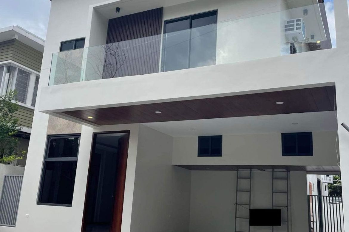 4 Bedroom House for Sale in Angeles, Pampanga