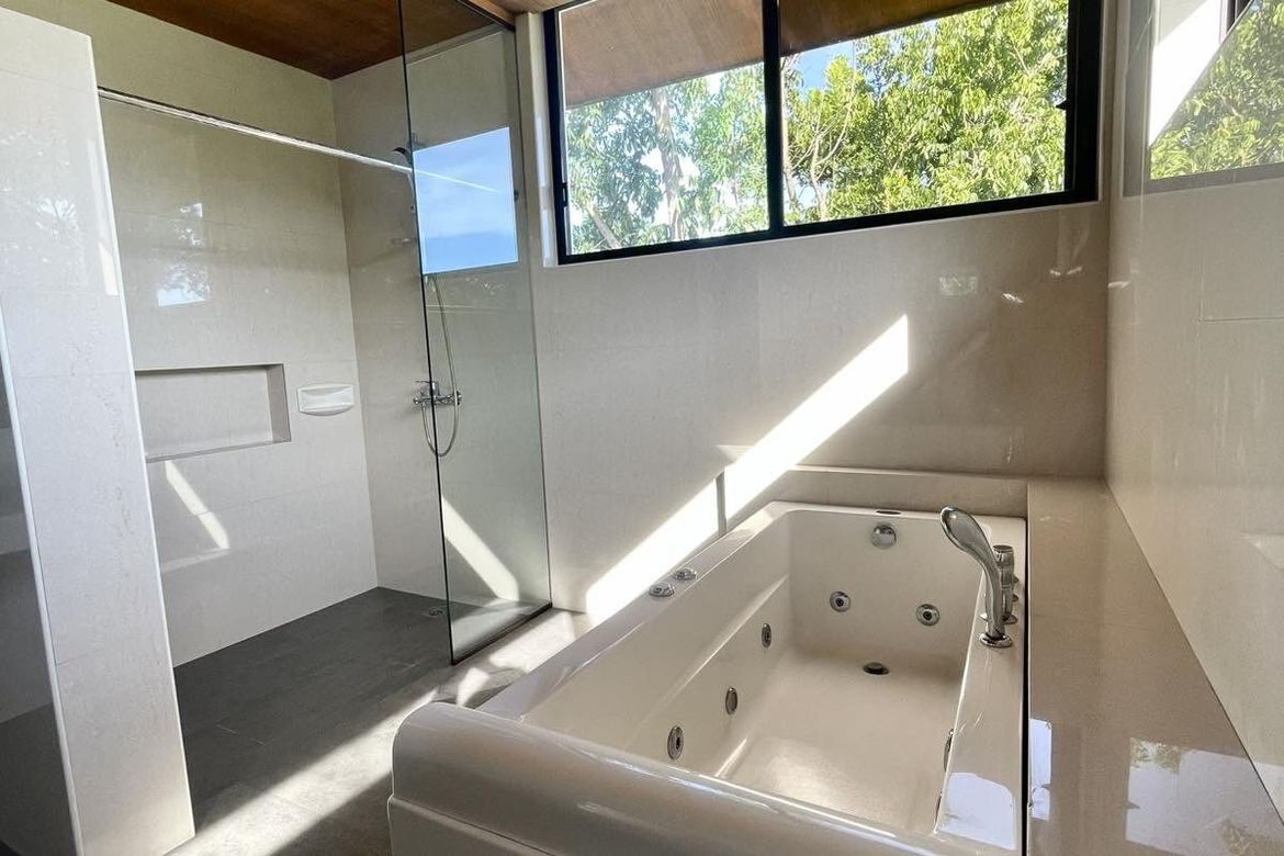 4 Bedroom House for Sale in Ayala Alabang Village, New Alabang Village, Muntinlupa, Metro Manila