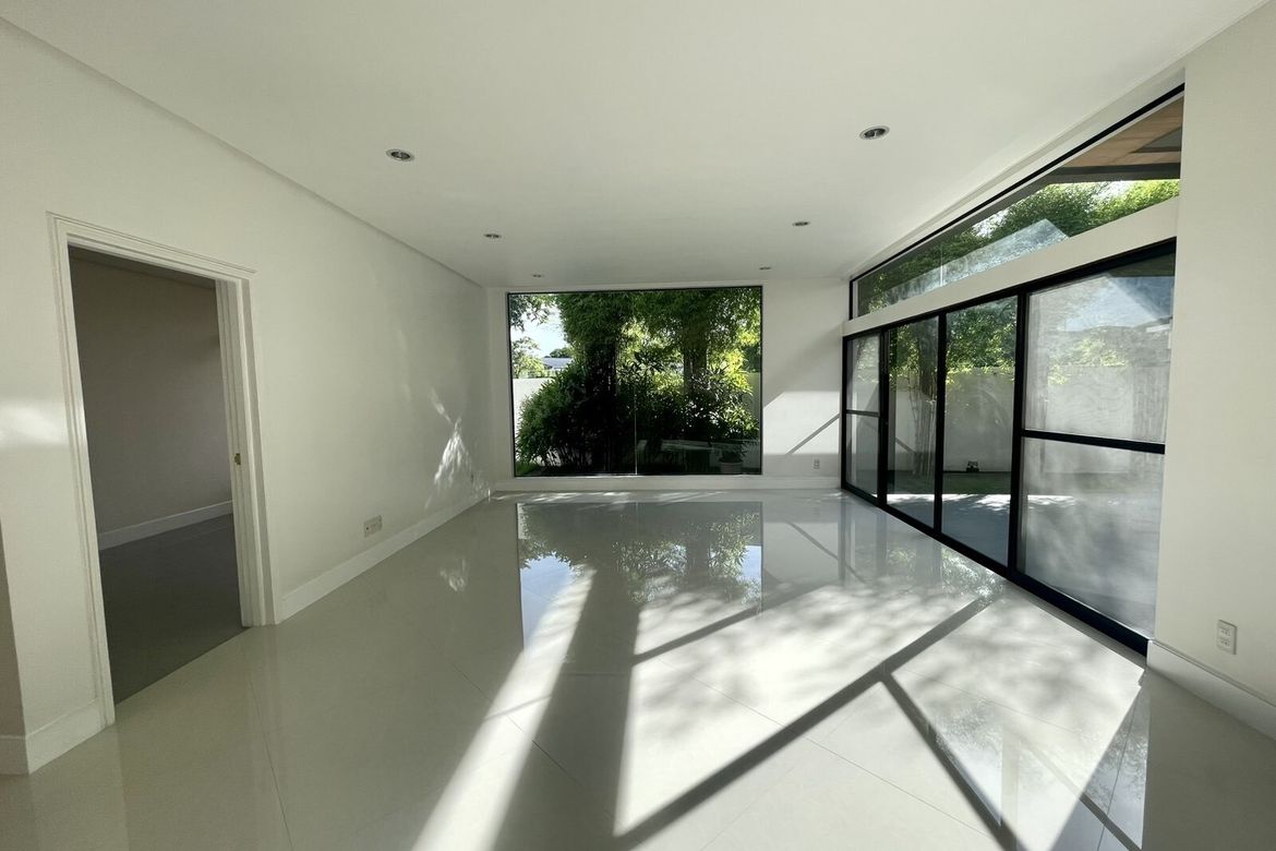 4 Bedroom House for Sale in Ayala Alabang Village, New Alabang Village, Muntinlupa, Metro Manila – photo 3