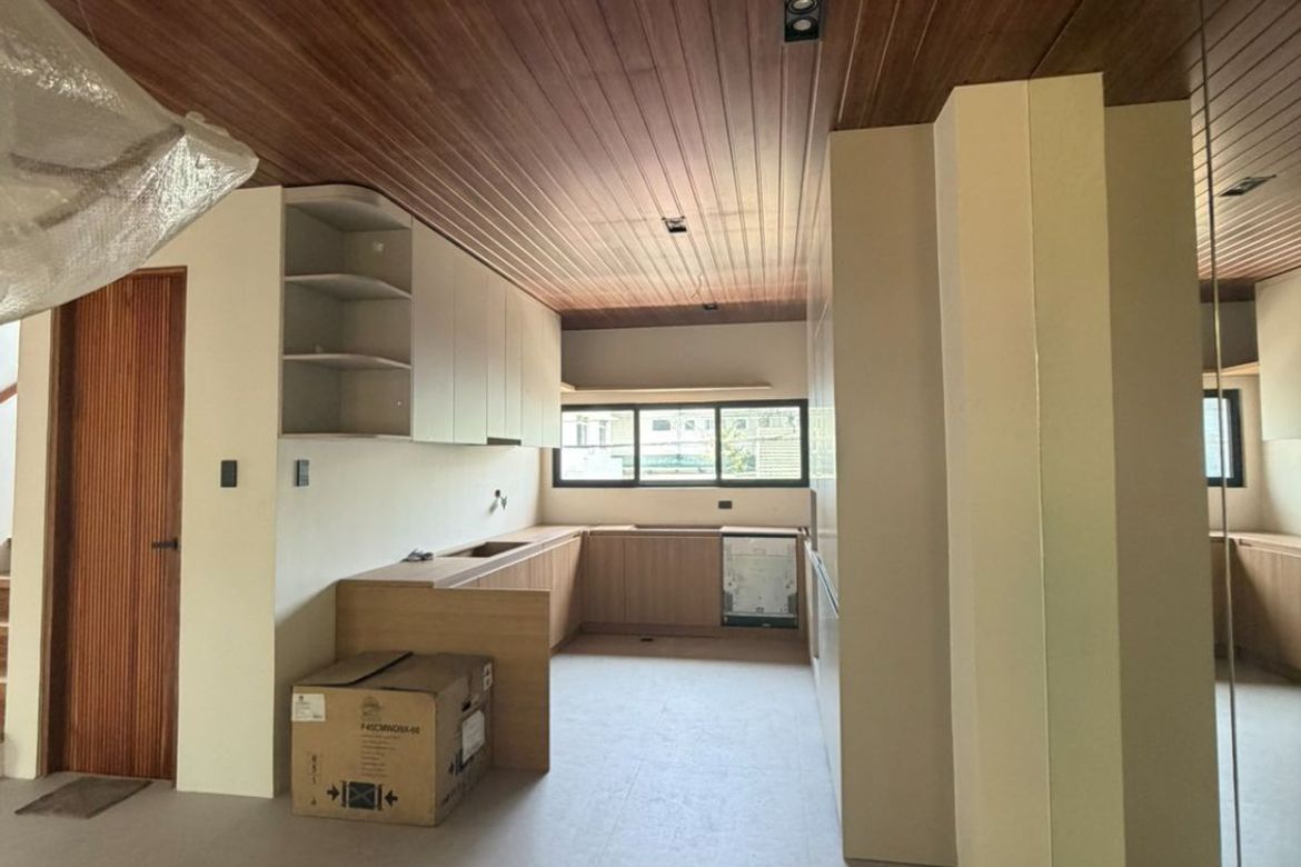 4 Bedroom House for Sale in Ayala Alabang Village, New Alabang Village, Muntinlupa, Metro Manila – photo 7