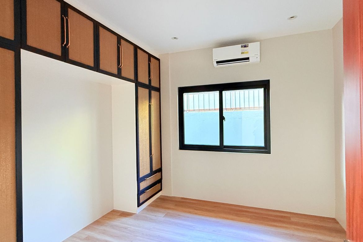 4 Bedroom House for Sale in Ayala Alabang Village, New Alabang Village, Muntinlupa, Metro Manila – photo 6