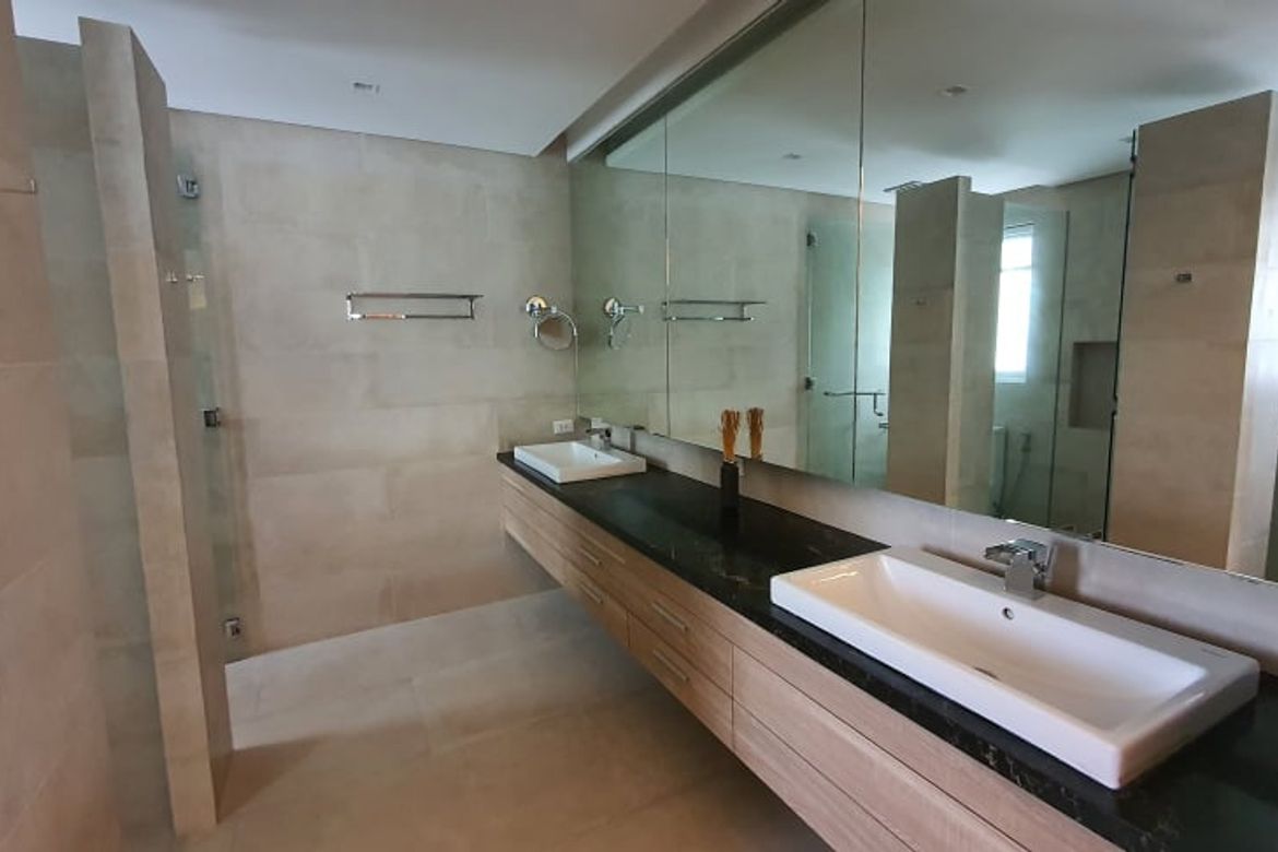 4 Bedroom House for Sale in Ayala Alabang Village, New Alabang Village, Muntinlupa, Metro Manila – photo 6