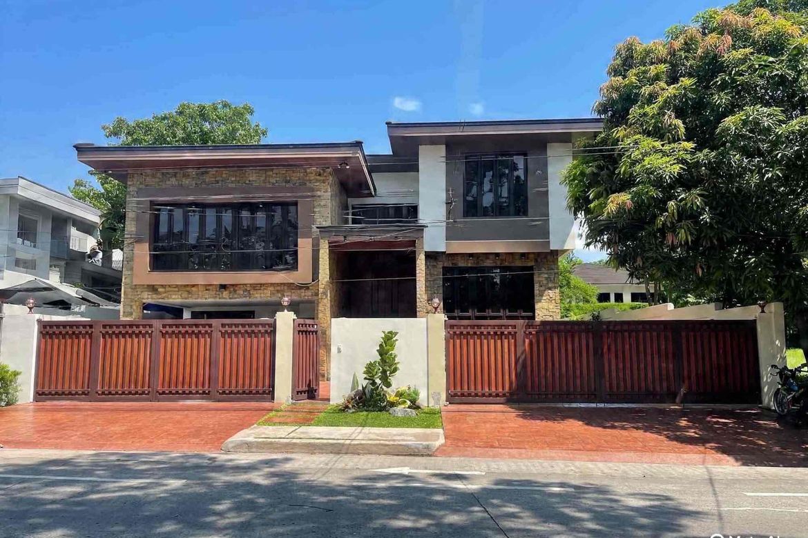 4 Bedroom House for Sale in Ayala Alabang Village, New Alabang Village, Muntinlupa, Metro Manila