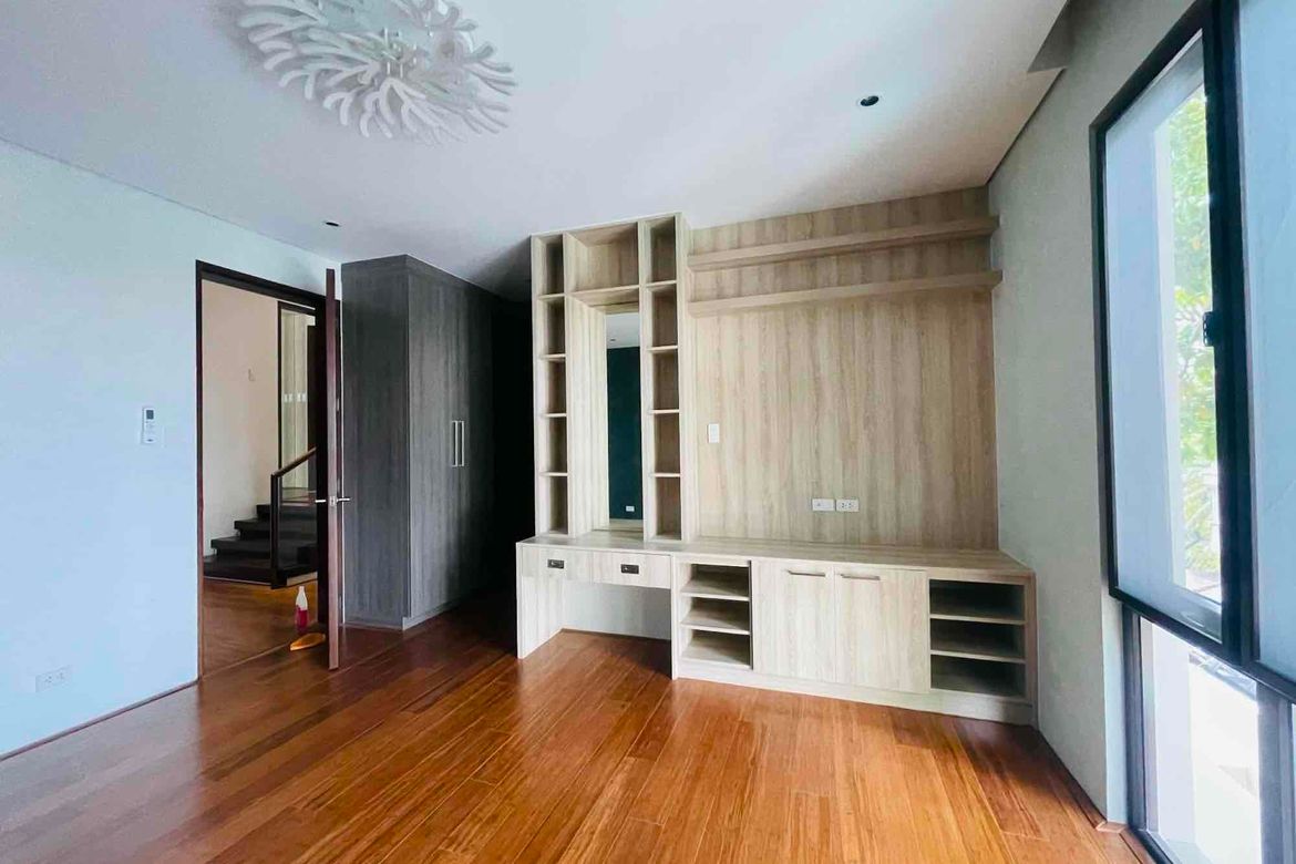 4 Bedroom House for Sale in Ayala Alabang Village, New Alabang Village, Muntinlupa, Metro Manila – photo 8