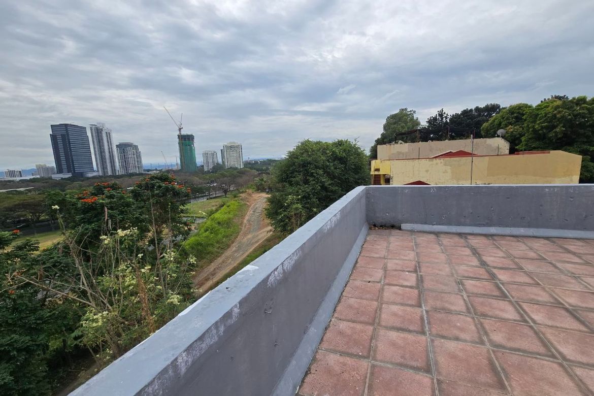 4 Bedroom House for Sale in Ayala Alabang Village, New Alabang Village, Muntinlupa, Metro Manila – photo 2