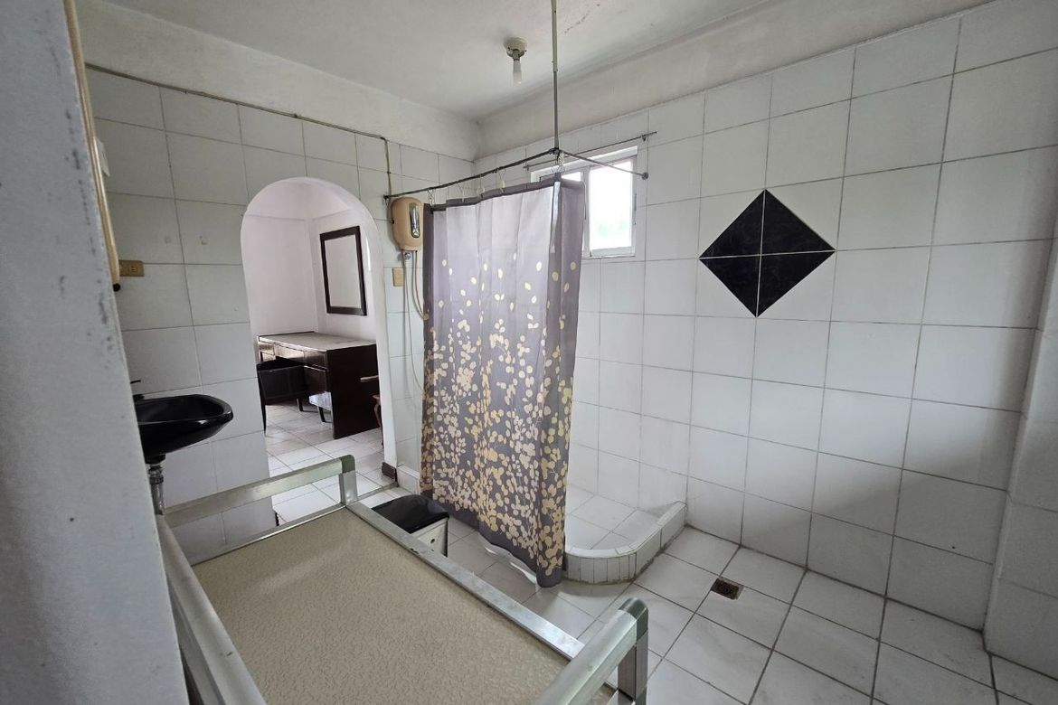 4 Bedroom House for Sale in Ayala Alabang Village, New Alabang Village, Muntinlupa, Metro Manila – photo 7