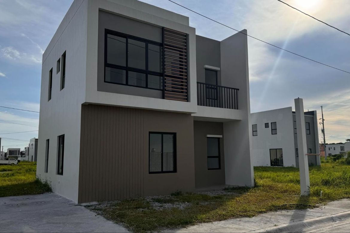4 Bedroom House for Sale in Bacao II, General Trias, Cavite