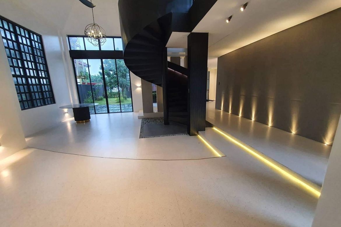 4 Bedroom House for Sale in Bagong Silangan, Quezon City, Metro Manila – photo 2
