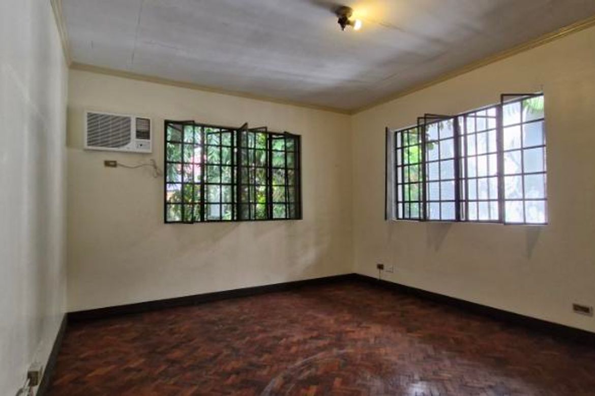 4 Bedroom House for Sale in Bagumbayan, Quezon City, Metro Manila – photo 3